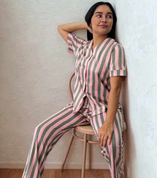 Pantalón fancy de algodón, mga corta en V – rayas rosa/verde